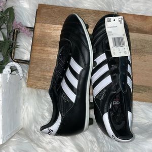 Brand New Copa Mundial Men’s size 5 soccer cleats